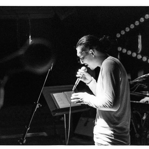 黄色视频男人舔女人下面
